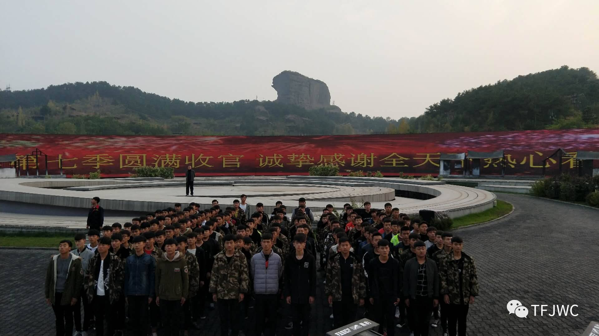 2024年香港正版资料免费看,重要性解释落实方法_桌面版1.226