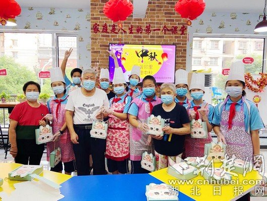 家庭互动中培养孩子的感恩与分享精神
