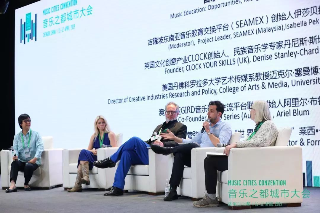 影视作品社会化讨论对大众娱乐消费的引领作用分析