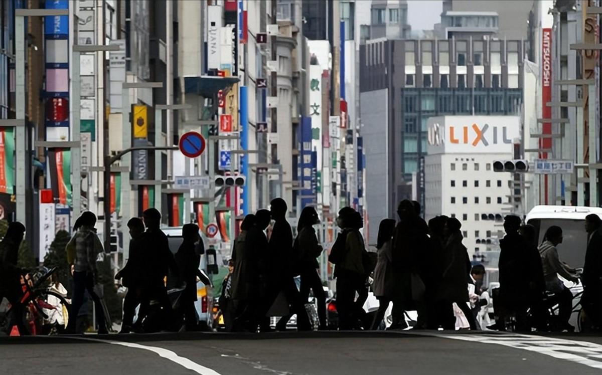 日本政府下调GDP增速预估，经济前景展望的新视角