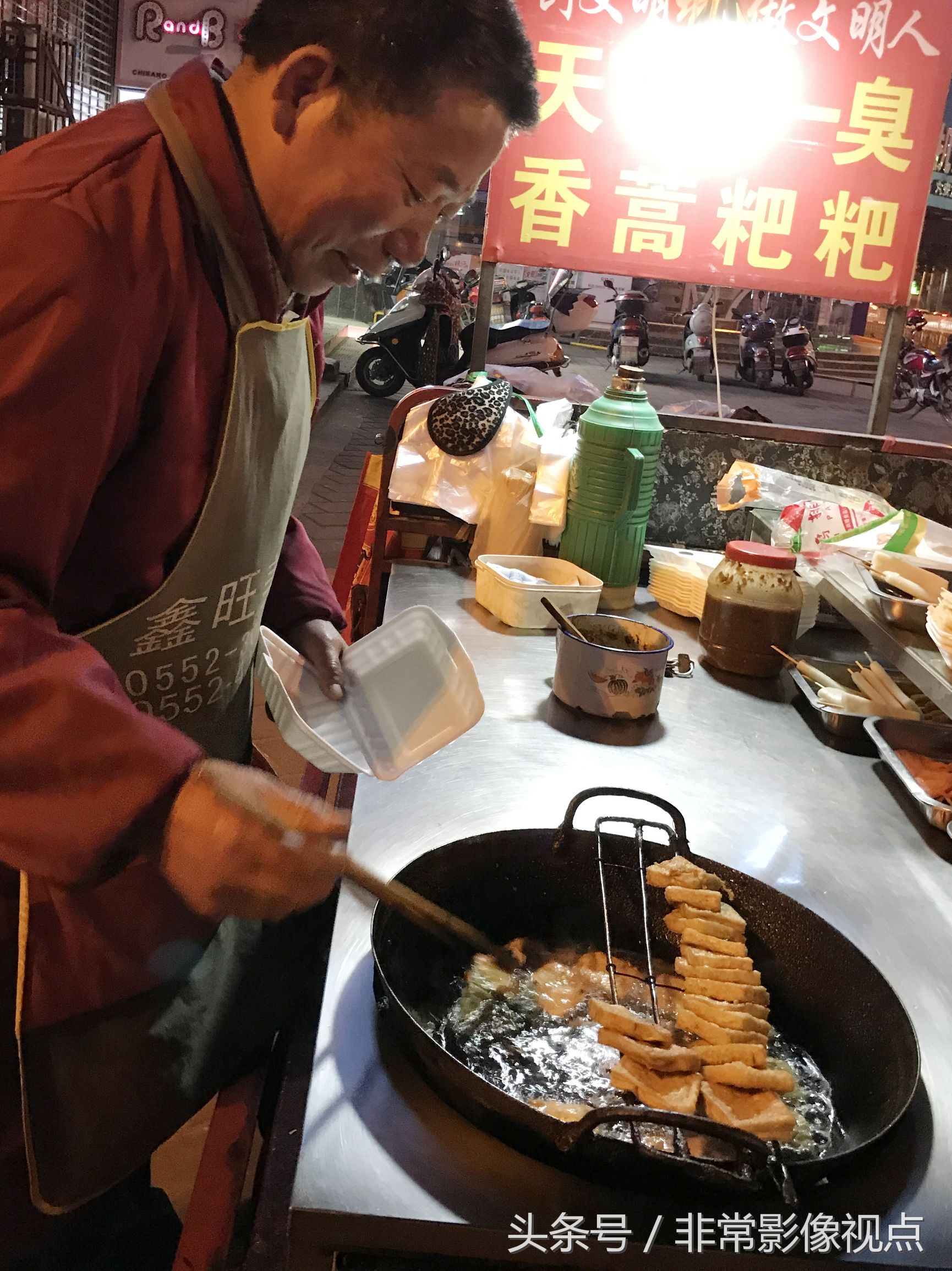 街头食品摊，文化表达与地域特色的独特展现
