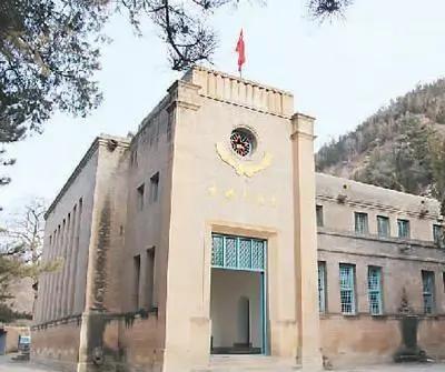 独特天花板装饰，打造别样空间魅力