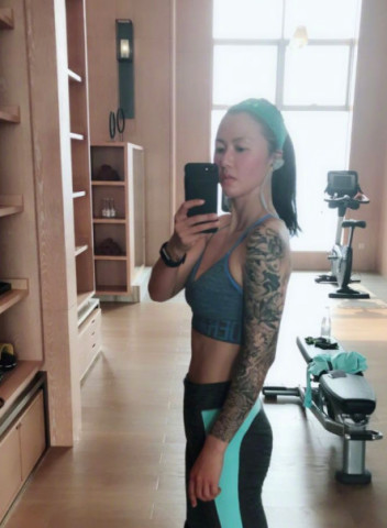 明星减肥食谱挑战视频引热议，网友关注其健康性