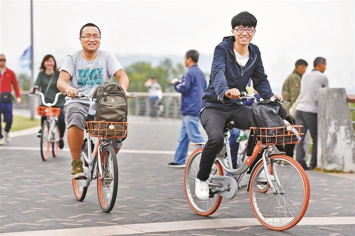 低碳旅游兴起与绿色出行方式成年轻人新宠