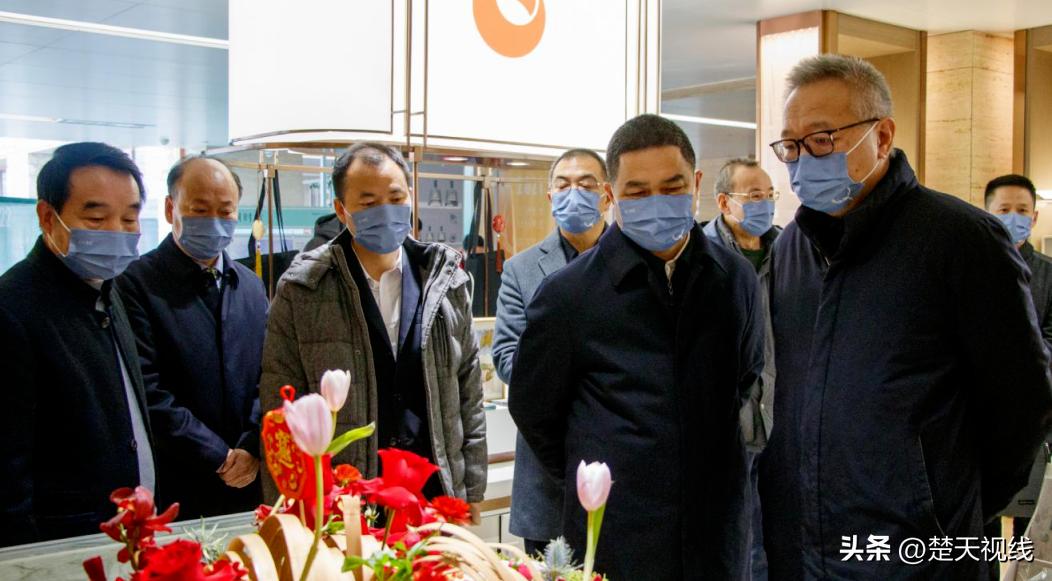 现代人对古代文物的认同感，历史与文化的交融之旅