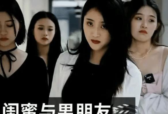 校方回应女大学生被男生扑倒事件，背后的真相与反思