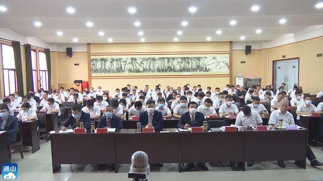 家长如何助力孩子培养判断力和决策能力，教育中的关键角色分析