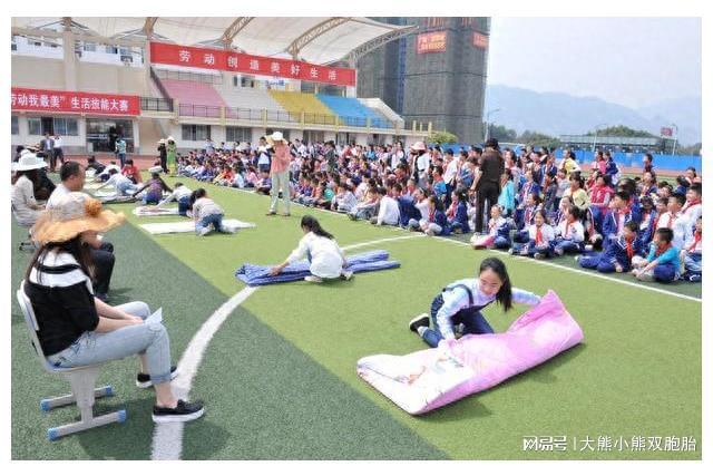 孩子情感表达与自我认知的深层联系