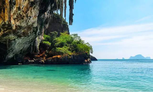 海岛度假之旅，心灵沐浴阳光，尽享宁静时光