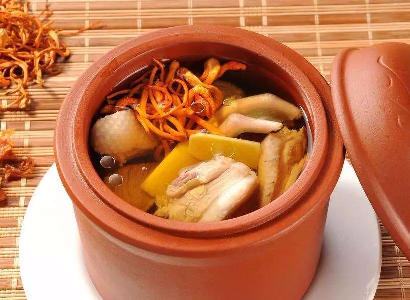 全球煲汤食谱探索，慢炖的艺术与风味体验