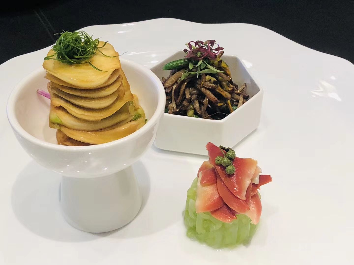 冷盘之美，口感清爽与营养并重的美食享受