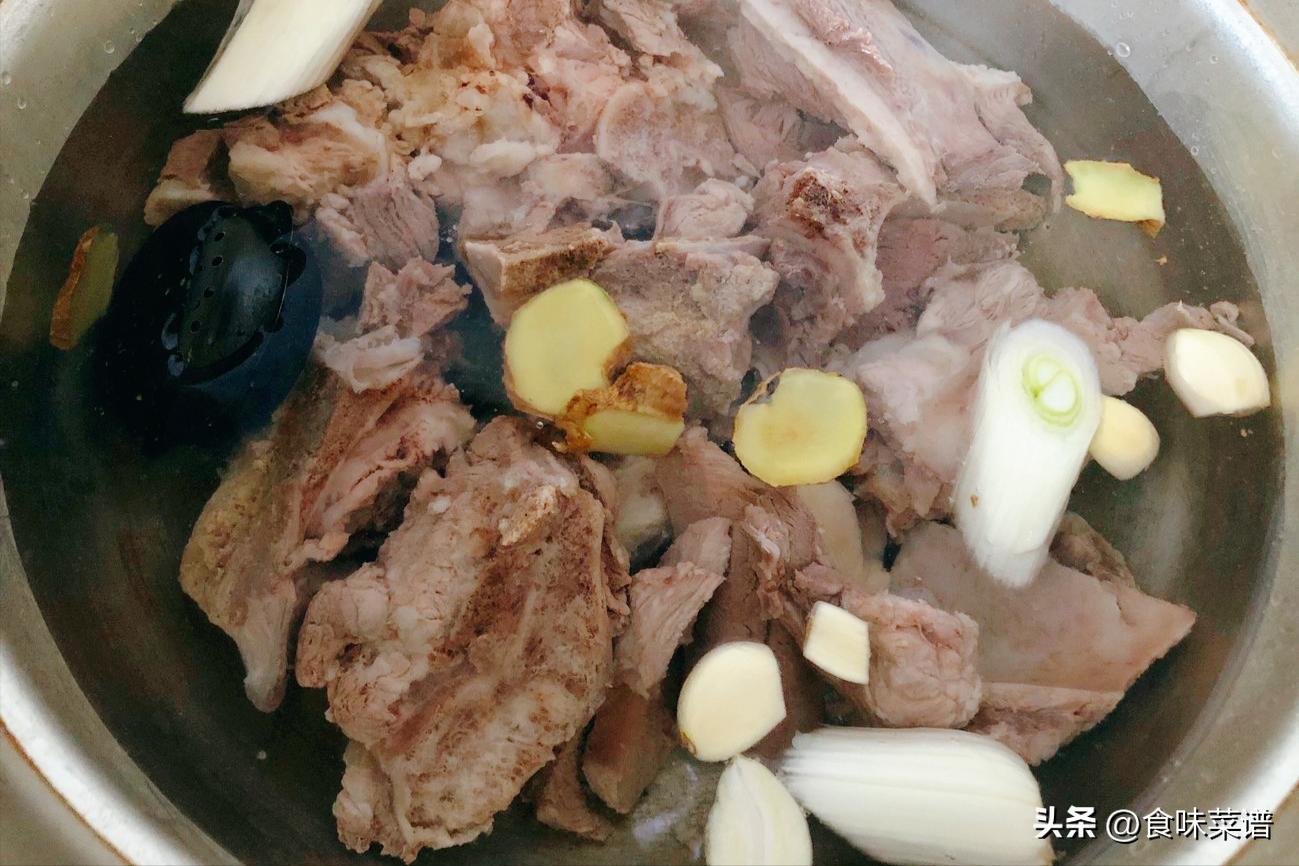 经典炖菜制作指南，一锅滋补美味，尽享口福时光