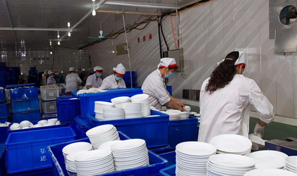 餐具与食物呈现，提升用餐仪式感的深度研究影响