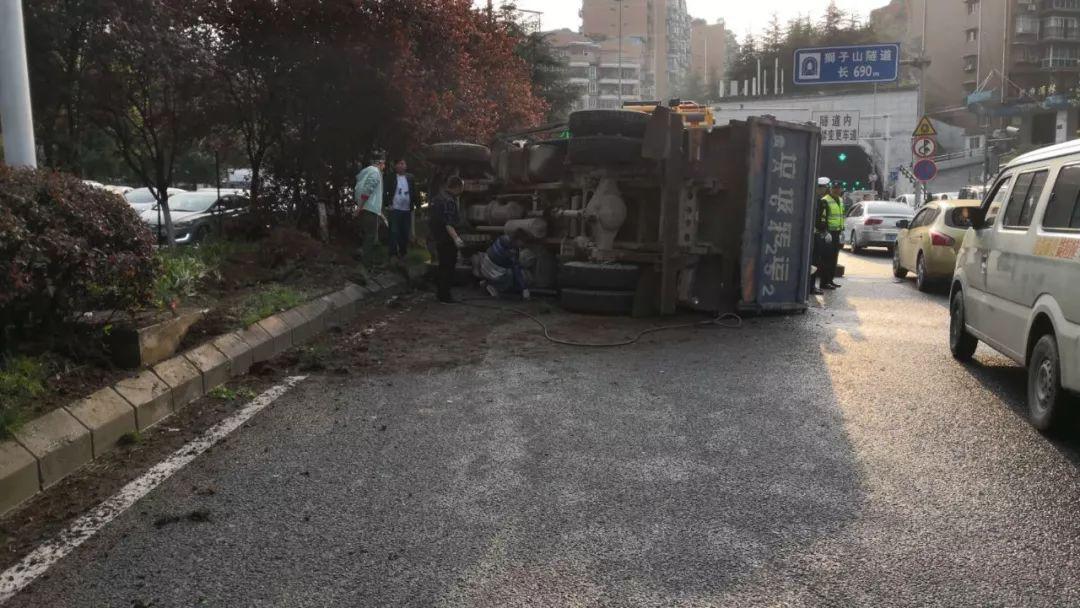 公安部交管局警示，杜绝酒驾，共守生命法治之路