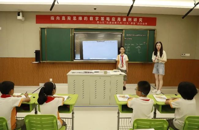 课堂外学习，激发兴趣和专业潜能的催化剂