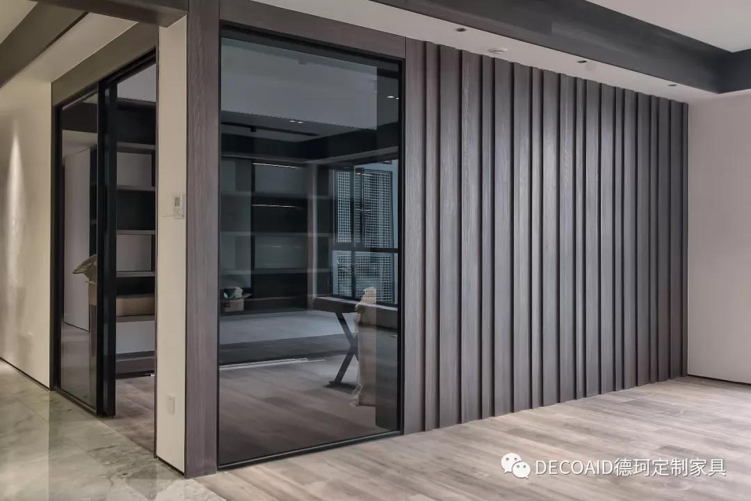 墙面装饰设计与家居风格融合，打造舒适和谐居住空间