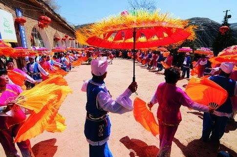 少数民族节日中的文化表现与情感交融