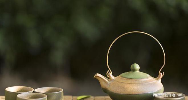 传统茶道中的艺术与社会纽带