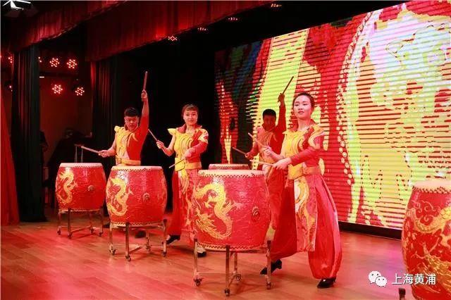 舞蹈艺术中的文化象征与社会功能探析