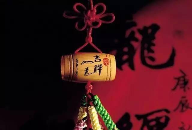 节日庆典中的传统与现代交融，文化盛宴的和谐共融