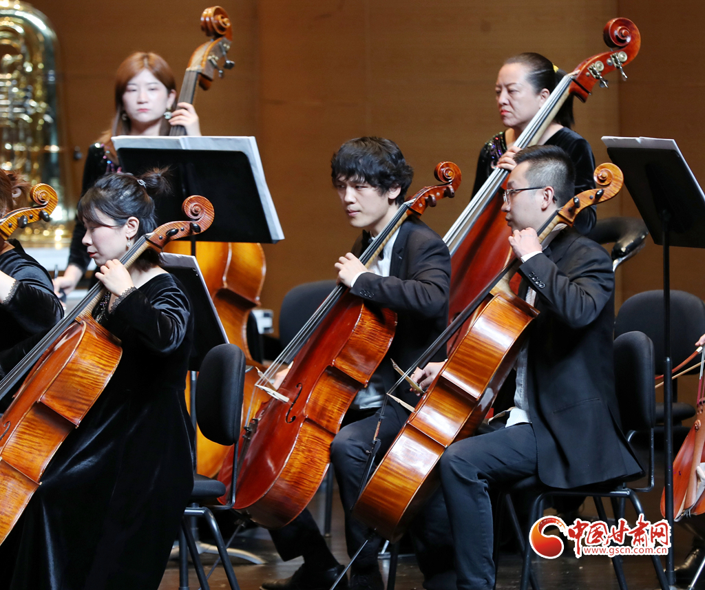 音乐创作中的历史背景与文化交融表现