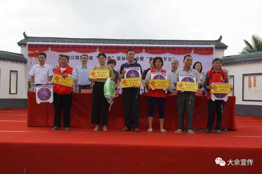 民俗活动中的群体情感与文化传递，深度解读与探索