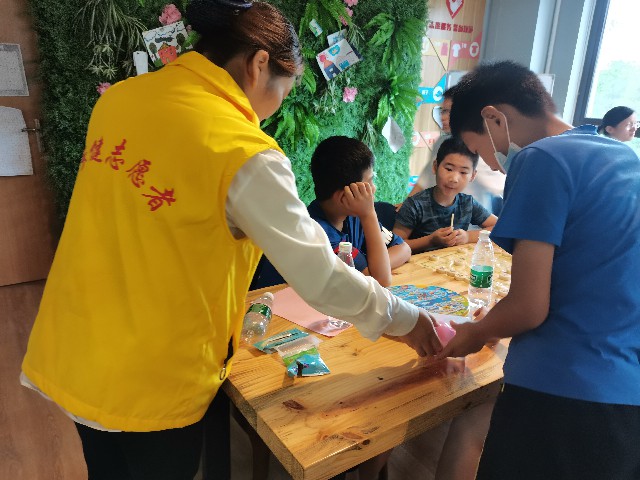 通过社会活动培养孩子的责任感与公民意识教育的重要性