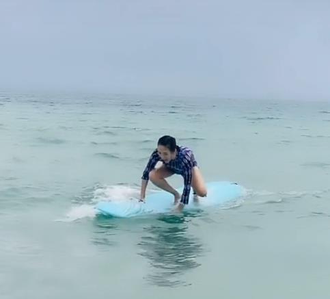 冲浪冒险，探索世界上最美的沙滩
