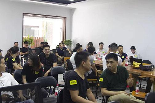 中小企业如何借助资本市场优化融资成本策略