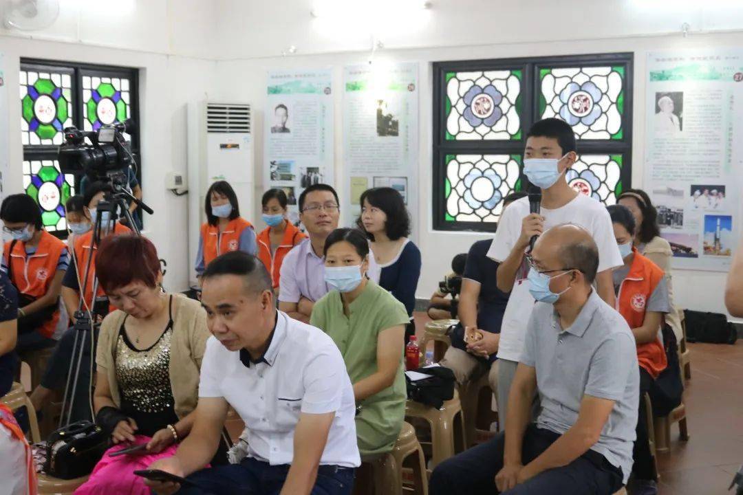 家庭教育情感表达与亲子关系的影响研究