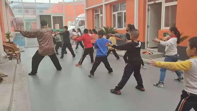 课外拓展活动，提升学生综合素质的有效途径
