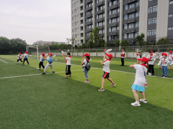社会参与与集体行动，构建可持续未来的关键之路解决环境问题之路