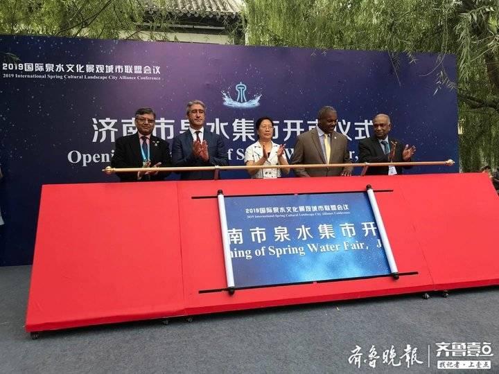 古老的集市中探寻民间艺术的魅力