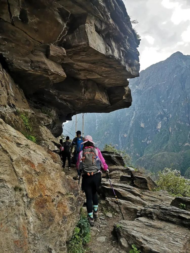 挑战与奇遇的无尽之旅，深入世界最深峡谷徒步探险