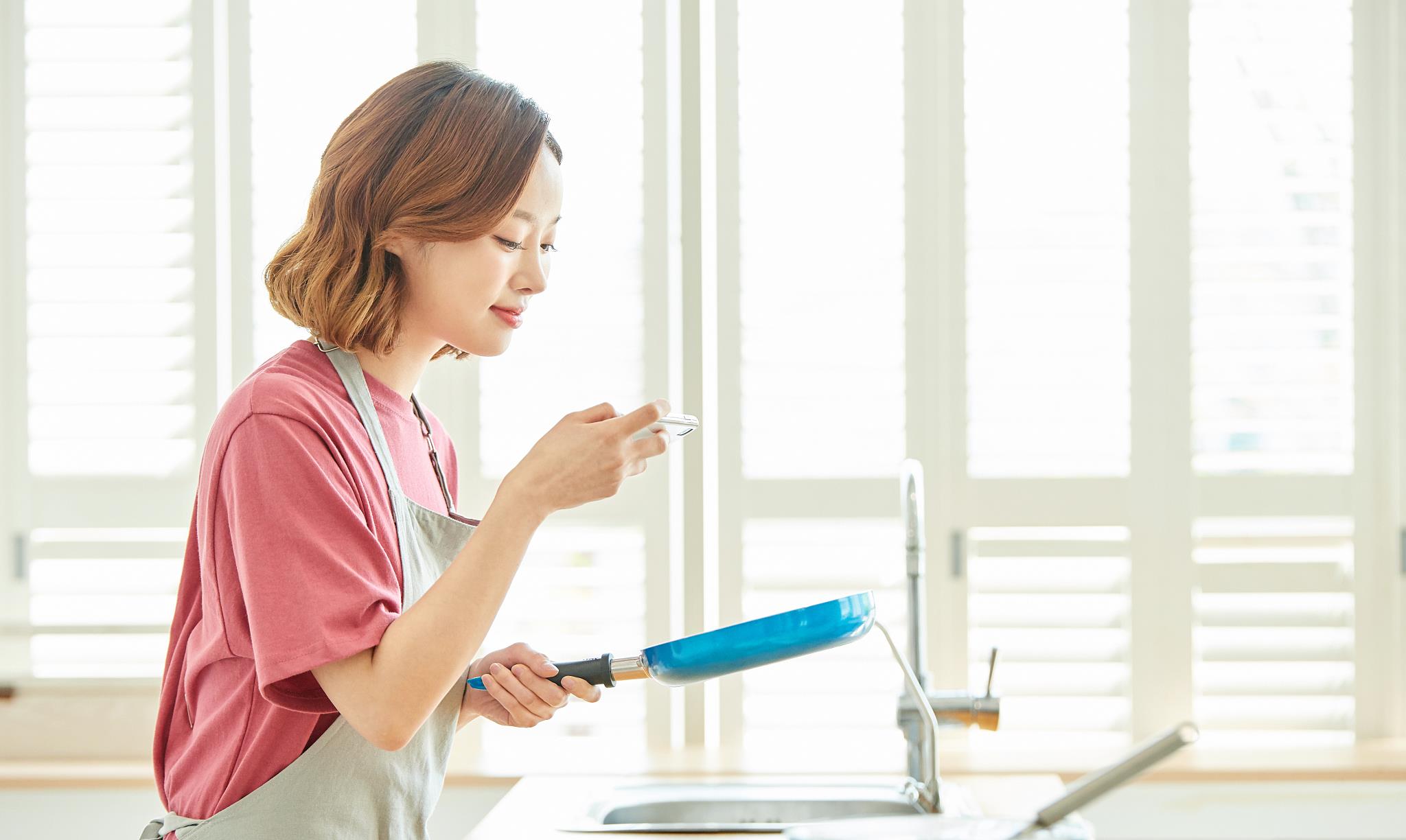 日常充足水分摄入，身体排毒的基石