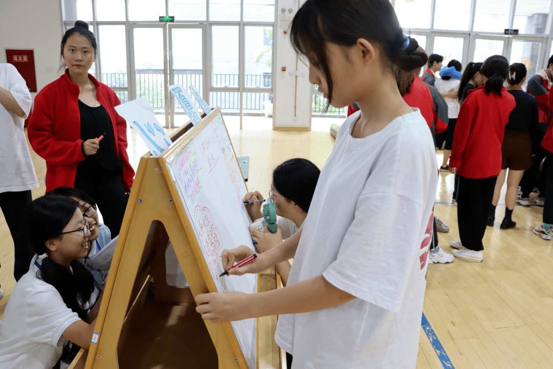 面对失败，如何引导学生调整心态与持续动力前行
