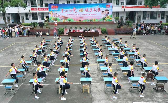 校园文化活动，培育学生团队精神与知识共享的合作路径