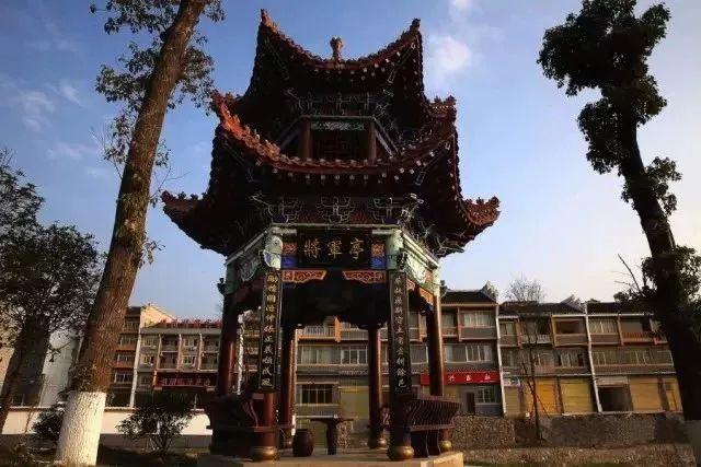 元宵花灯造型变迁与工艺创新深度解析