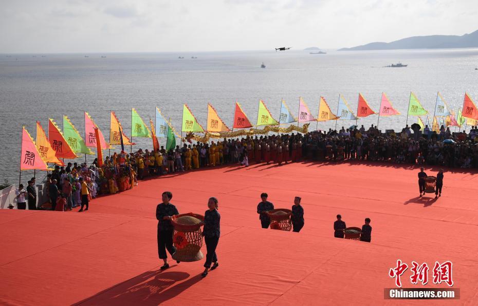 浙东民间祭海节，自然崇拜与渔业信仰的交融庆典
