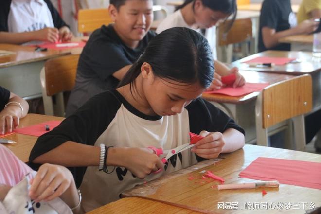 动手实践在学生成长中的关键作用，提升能力与素质的关键途径
