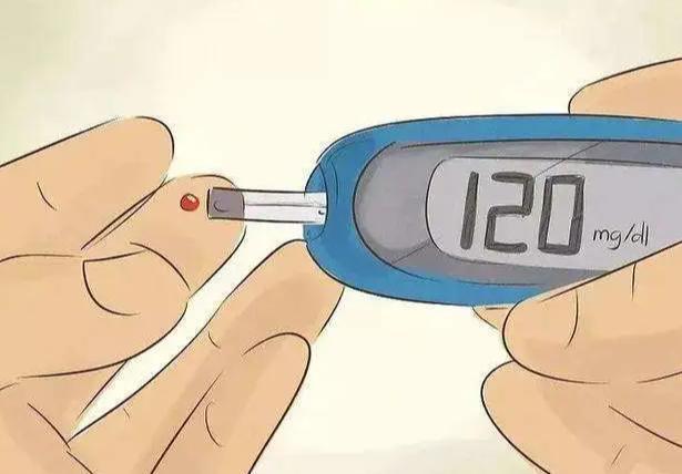 远离垃圾食品，控制体重与血糖的关键策略